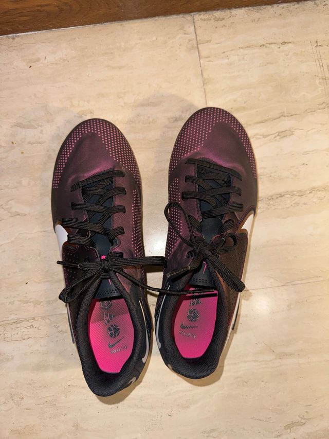 Botas Nike Tiempo Jr. 37 - Rosa/Morado