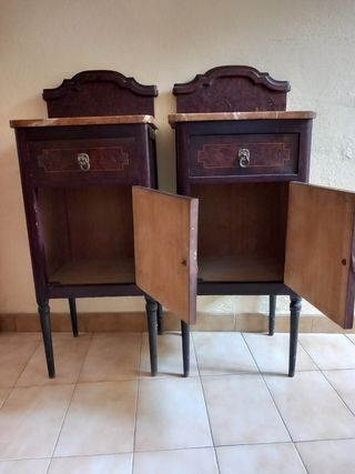 Dormitorio antiguo de madera