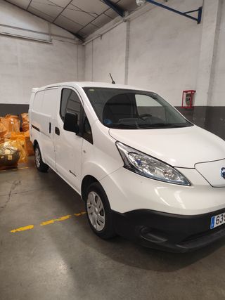 Nissan eNV200 2016