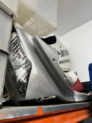 Piezas yamaha r6 07 . carenados, escape Akrapovic
