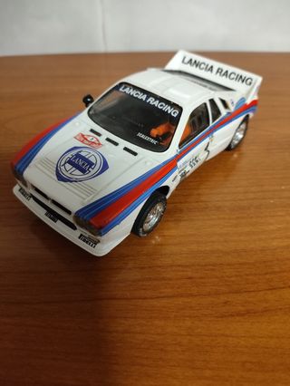 Lancia 037 Rally Scalextric