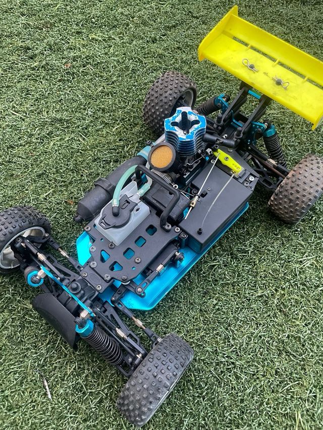 Buggy RC 1/10 HSP: ¡A toda velocidad!