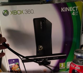 Xbox 360 Kinect 4GB - consola