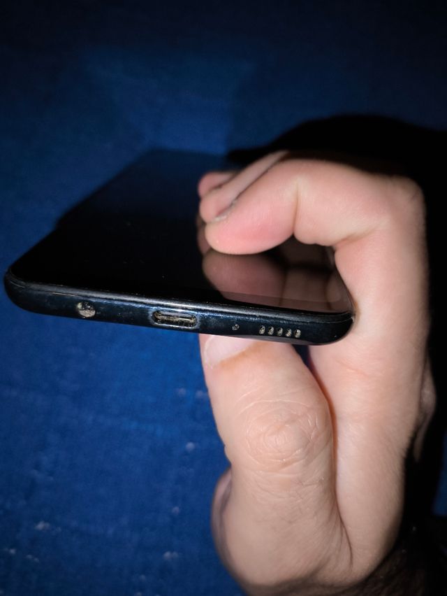 Samsung Galaxy A30s Preto - Ecrã partido