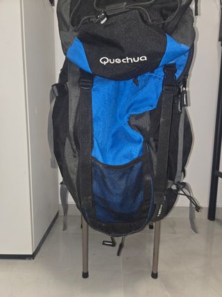 Mochila Quechua forclaz 60L - Azul y Negra