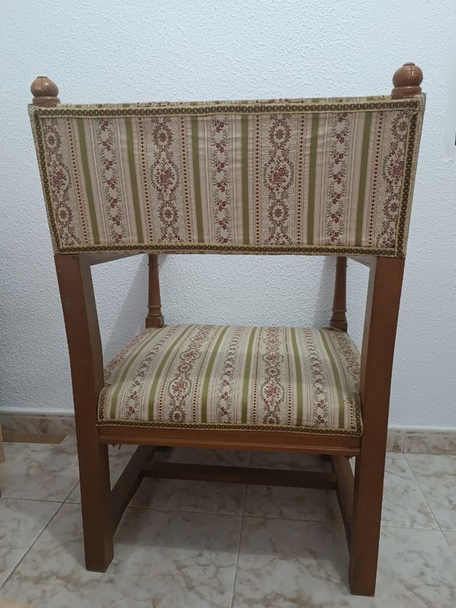 SILLA TAPIZADA DE MADERA VINTAGE