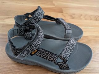 Sandalias trekking grises