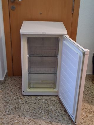 Mini congelador Beko A+