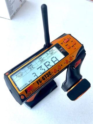 Emisora coche RC FlySky FS-GT3C 2.4Ghz como nueva