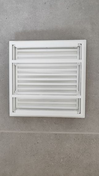 Rejilla ventilación blanca con apertura y cierre 