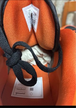 Nike Air Jordan 1 Low - Naranja y Negro