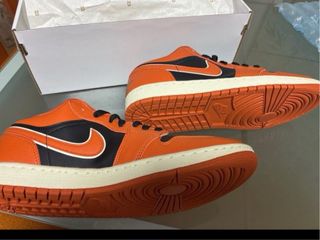 Nike Air Jordan 1 Low - Naranja y Negro