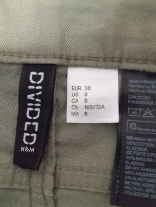 Shorts verde militar