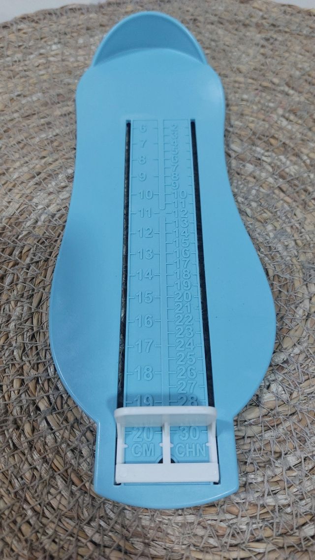 Medidor de pies infantil