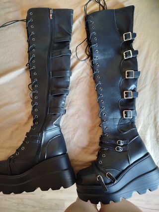 Botas Góticas Negras Altas