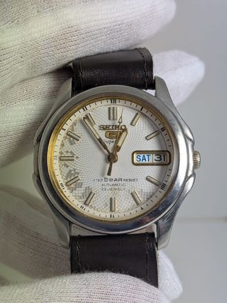 Reloj Seiko 5 Superior - Automático 7S36 Hombre