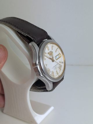 Reloj Seiko 5 Superior - Automático 7S36 Hombre