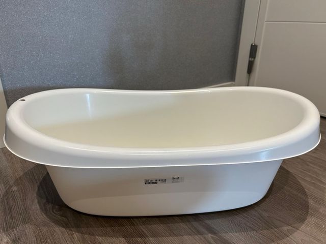 Bañera bebé blanca Ikea + juego