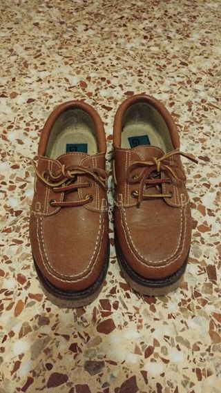 Zapatos Gorila marrones