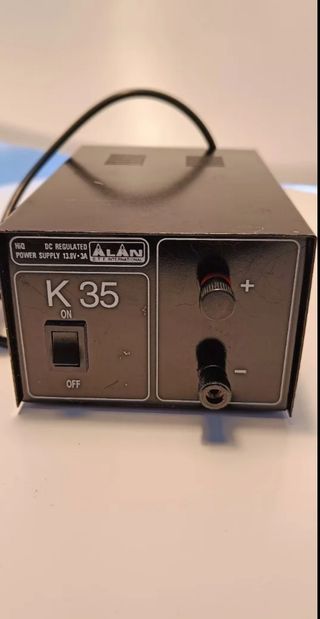 Alan K35 - Fuente alimentación 13.8V