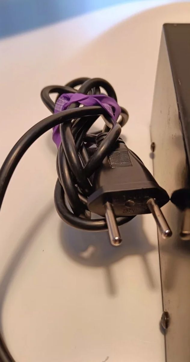 Alan K35 - Fuente alimentación 13.8V