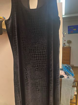 Vestido terciopelo negro - Talla M Mango