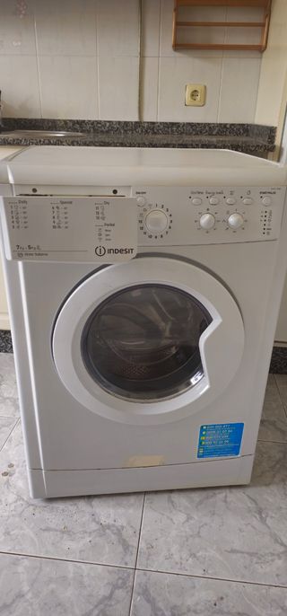 Lavadora-Secadora Indesit 7kg