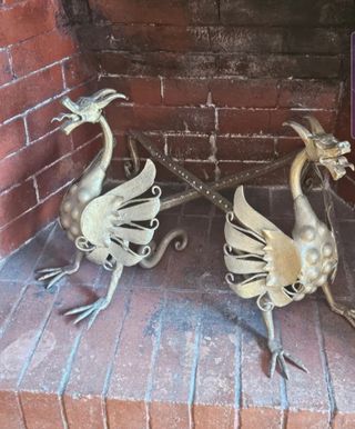 2 protectores chimenea dragón metal