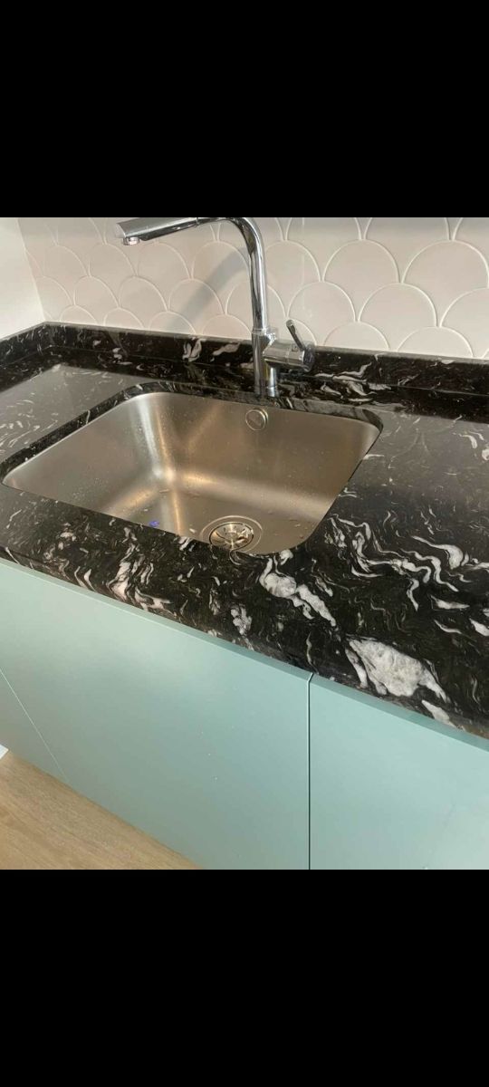 Encimera mármol negro cocina