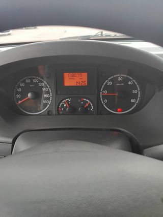 Autocaravana integral con literas para 6 personas