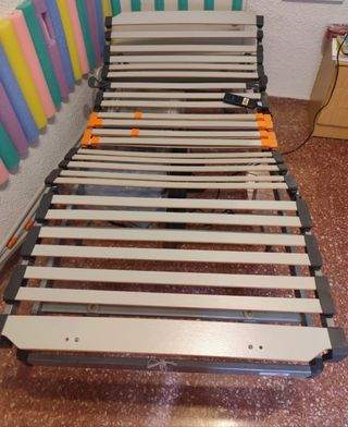 Cama articulada eléctrica + colchón antiescaras

