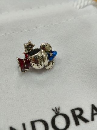 Charm Pandora Mickey Mouse aprediz de brujo.