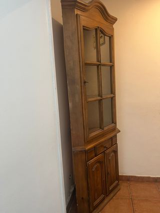 Mueble rinconero antiguo de madera