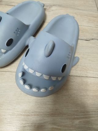 Chanclas tiburón niño o niñas 36-37