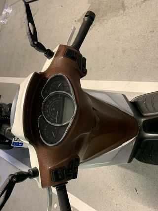 Scooter piaggio merdley 125