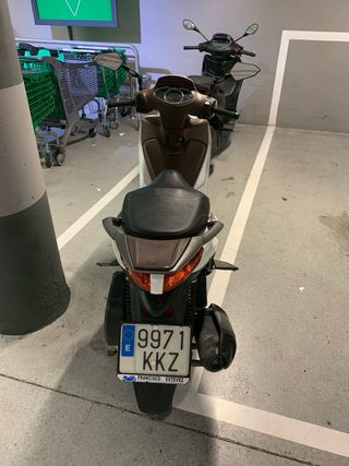 Scooter piaggio merdley 125