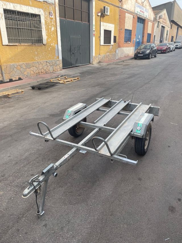 Alquiler Remolque de Motos