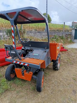 Dumper Ausa: Basculante hidráulico