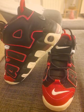 Zapatillas Nike Air More Uptempo
Talla 37,5