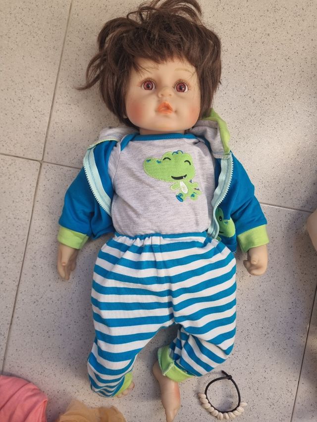 3 Muñecos Reborn + Ropa
