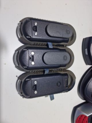 Walkie Talkie + basi Motorola TLKR-T5
