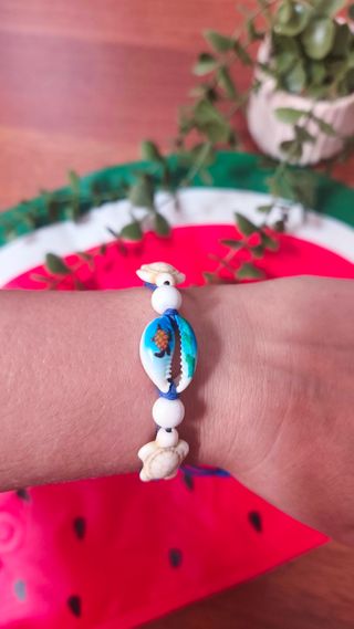 Pulsera macramé azul con tortugas