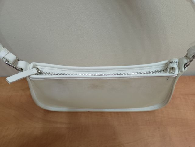 Bolso blanco semi transparente