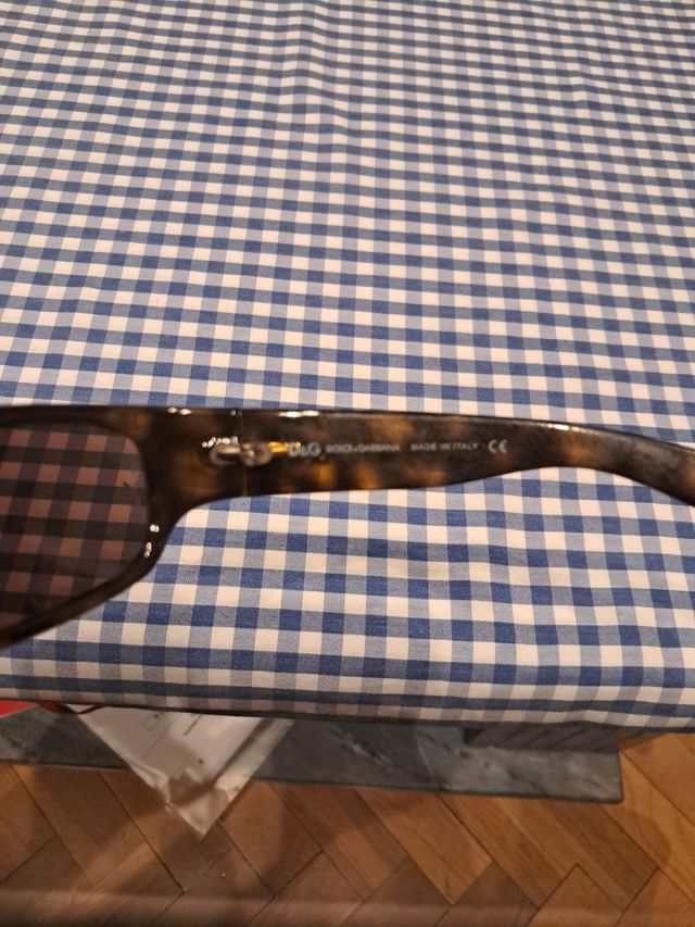 Gafas sol marrones Dolce Gabana.