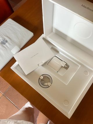 MacBook Pro M4 - Plata