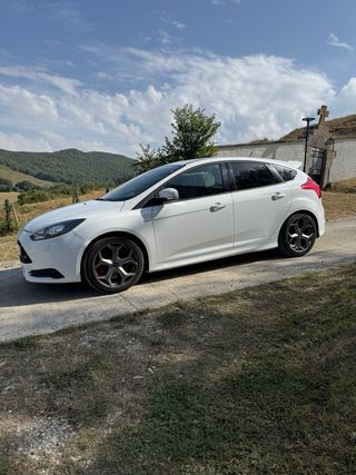 Ford Focus ST 250CV 2013 – Full extras