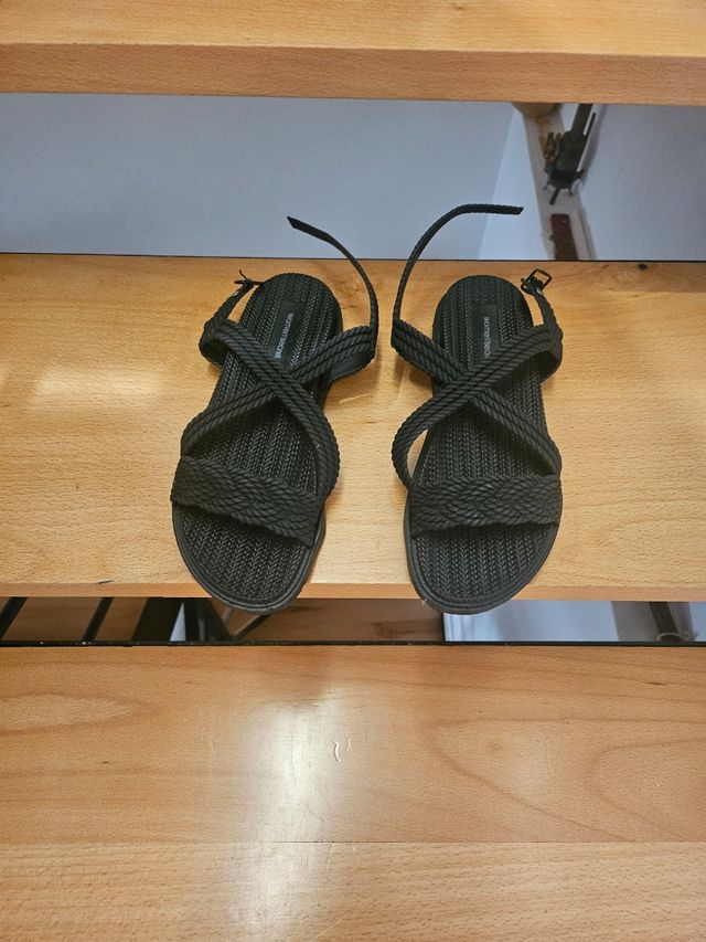 Sandalias Women'secret negras