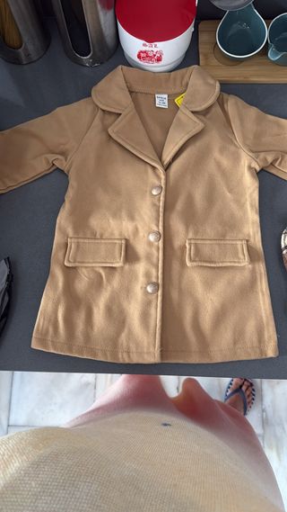 Conjunto niña 12-18 meses: abrigo+shorts+gorro