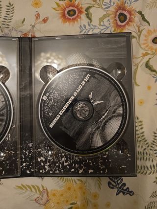 Doble DVD Oasis - Lord Don't Slow Me Down