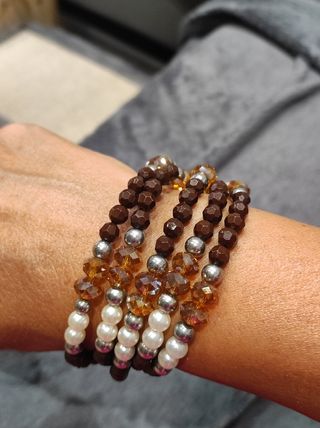 Pulseras cuentas marrón-dorado 2.00 euros 